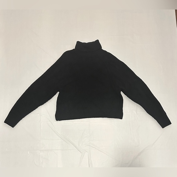 Pink Sweater bundle - Picture 2 of 9